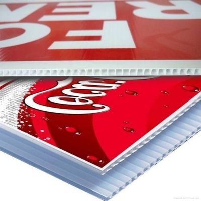3mm عقارات كورفلوت علامات مقاومة للأشعة فوق البنفسجية المموج البلاستيك الأساسية المجلس