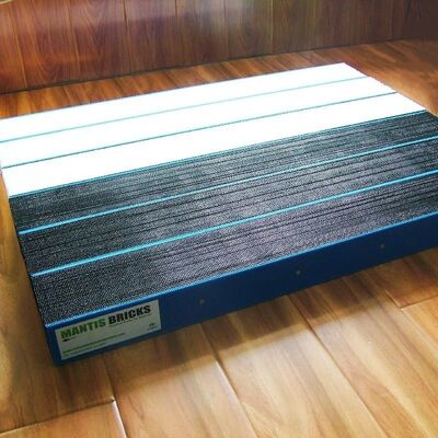 طوبات القطع بالجربة المائية ذات الكثافة العالية للآلات القطع بالجربة المائية ، الطوبات الصلبة للدبابات القاطعة بالجربة المائية ، الطوبات المقاومة للارتداء لحماية طاولة القطع بالجربة المائية وامتصاص تأثير القطع