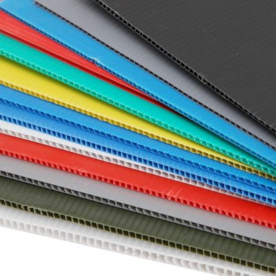 البلاستيك المموج PP المجلس الجوف ورقة البولي بروبلين أجوف 2mm-12mm سمك
