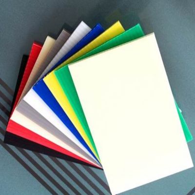 12 × 24 صفائح Correx 6 مم مموج من البلاستيك بعرض 2500 مم