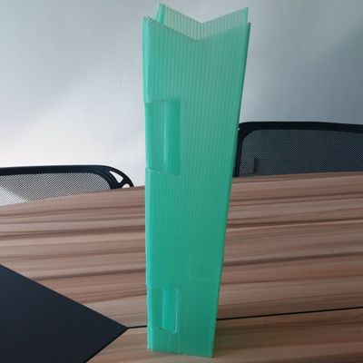جوفاء PP كورفلوت حارس الشجرةs مثلث Twinwall بلاستيك شجرة التفاف