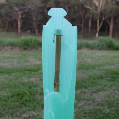 يتميز PP Tree Guard بأنه خفيف الوزن ومتين ومقاوم للماء وسهل التركيب. إنه يحمي الأشجار الصغيرة من الرياح والحيوانات والأضرار، بأحجام وألوان وسمك وتصميمات قابلة للتخصيص.